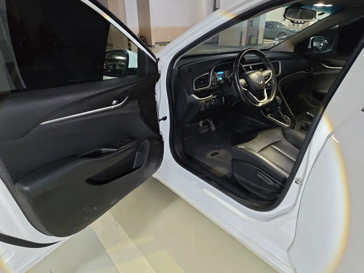 Buick Excelle GX 2019 18T Automatic Connected Elite Model China VI Standard — миниатюра 19