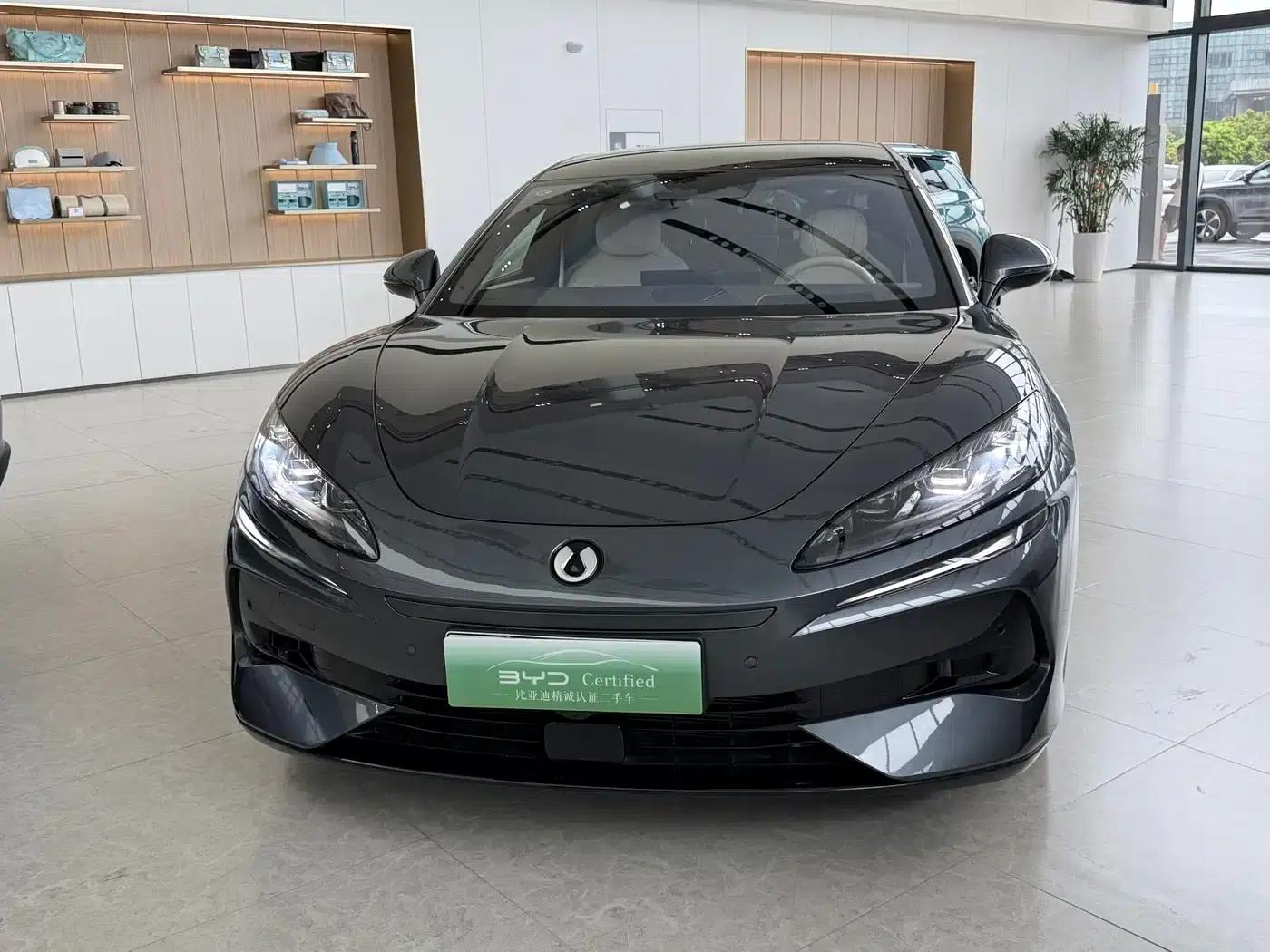 Denza Z9 2024 Model 1100km AWD Max Edition — миниатюра 3