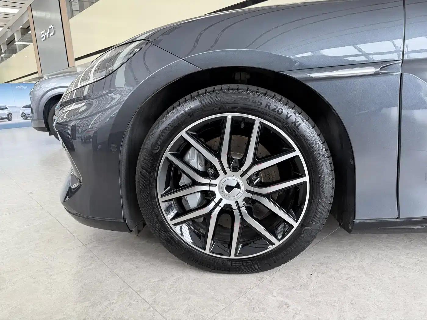 Denza Z9 2024 Model 1100km AWD Max Edition — миниатюра 5