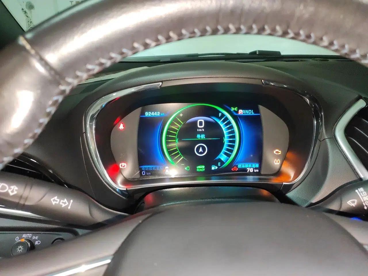 Buick VELITE 5 2017 Urban Extended-Range Model — миниатюра 11