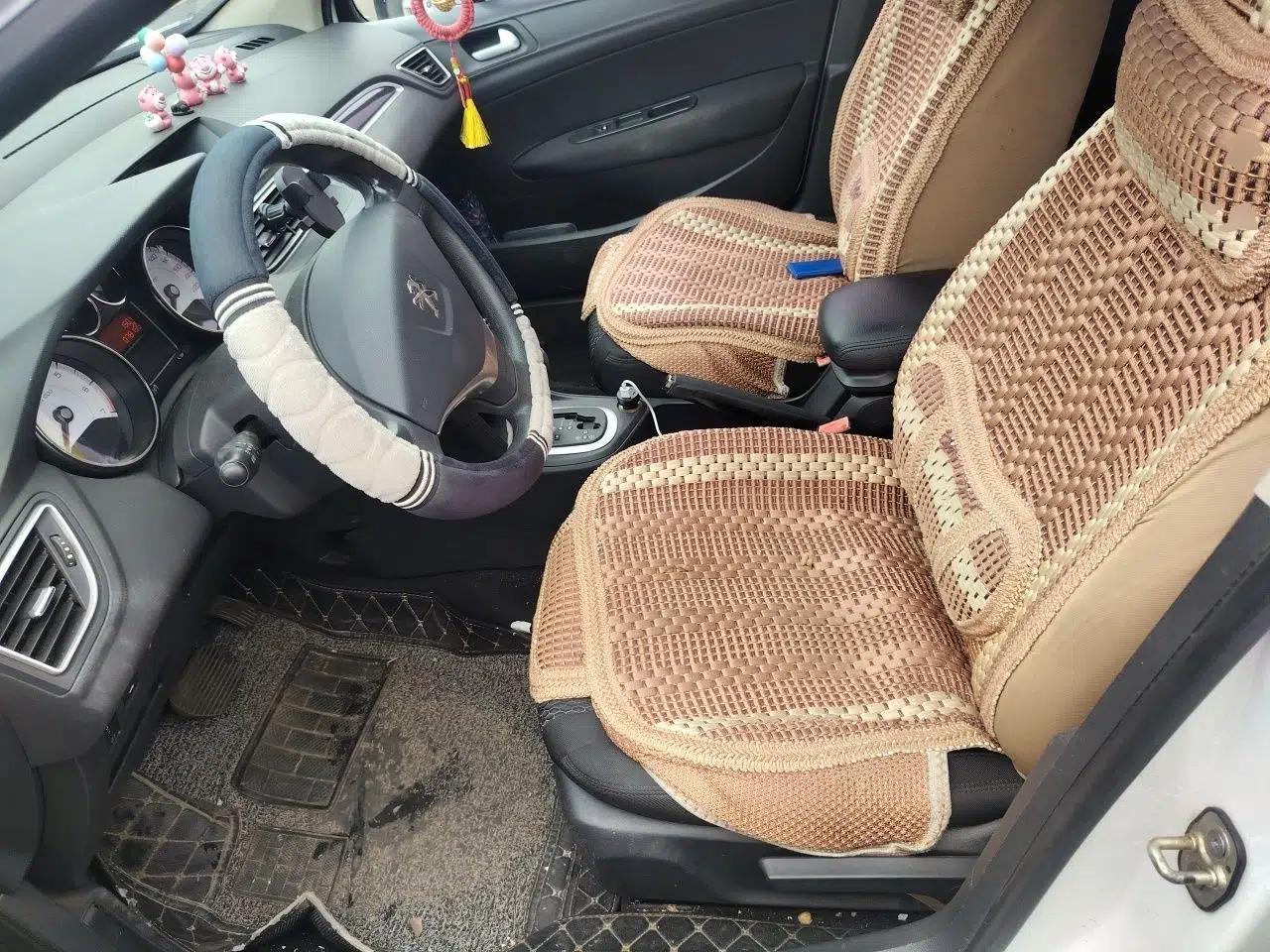 Peugeot 308 2014 Enjoy Edition Classic 1.6L Automatic Premium Model — миниатюра 15