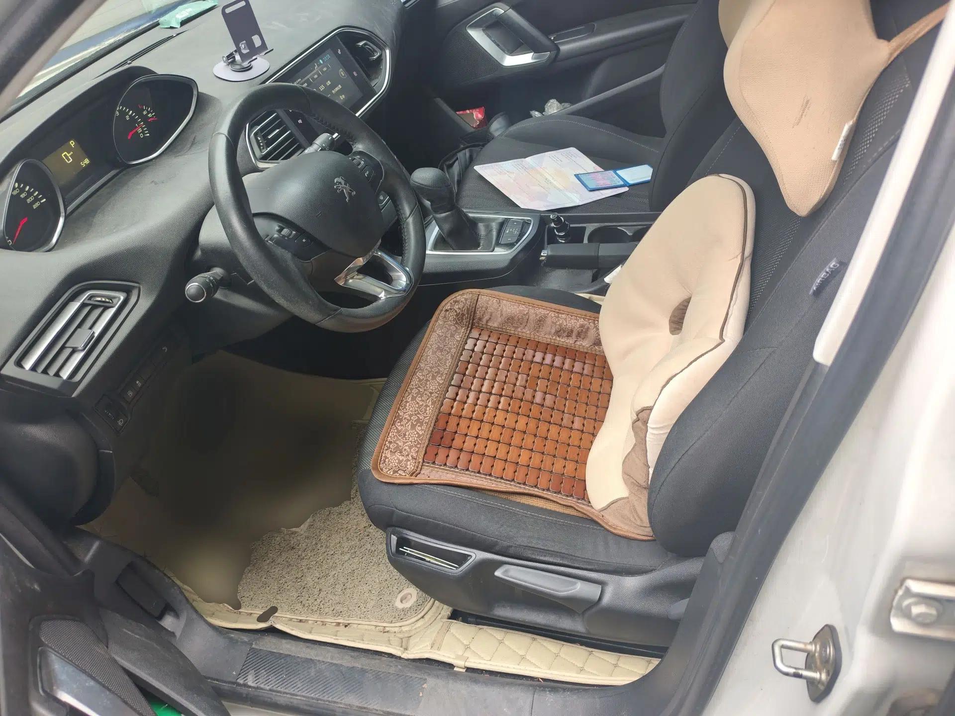 Peugeot 308S 2015 1.2T Automatic Jingchi Edition — миниатюра 15