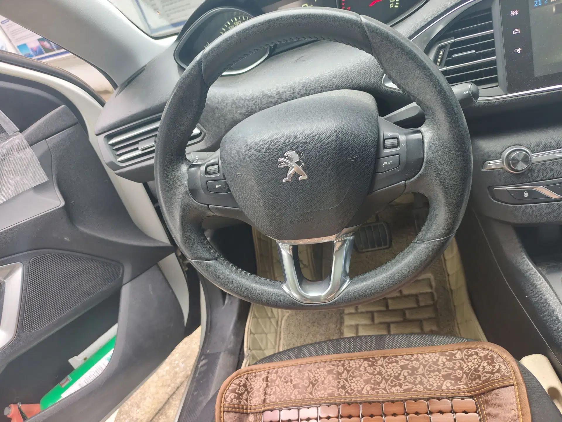 Peugeot 308S 2015 1.2T Automatic Jingchi Edition — миниатюра 10