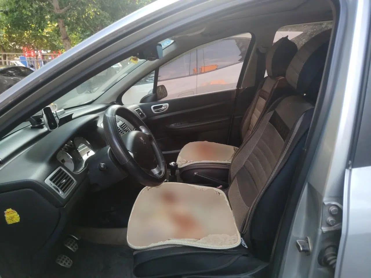 Peugeot 307 2012 1.6L Manual CROSS — миниатюра 15