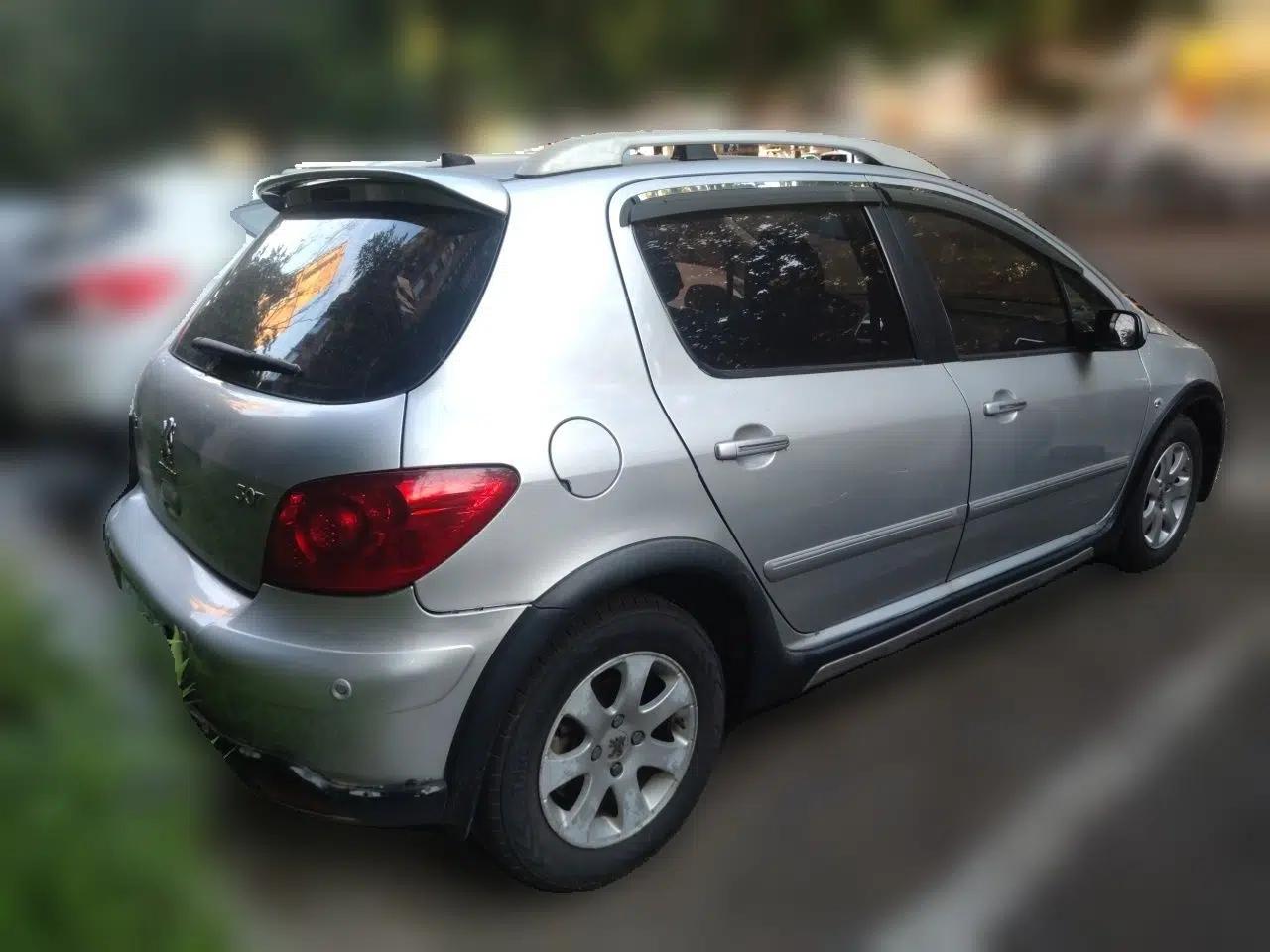 Peugeot 307 2012 1.6L Manual CROSS — миниатюра 6