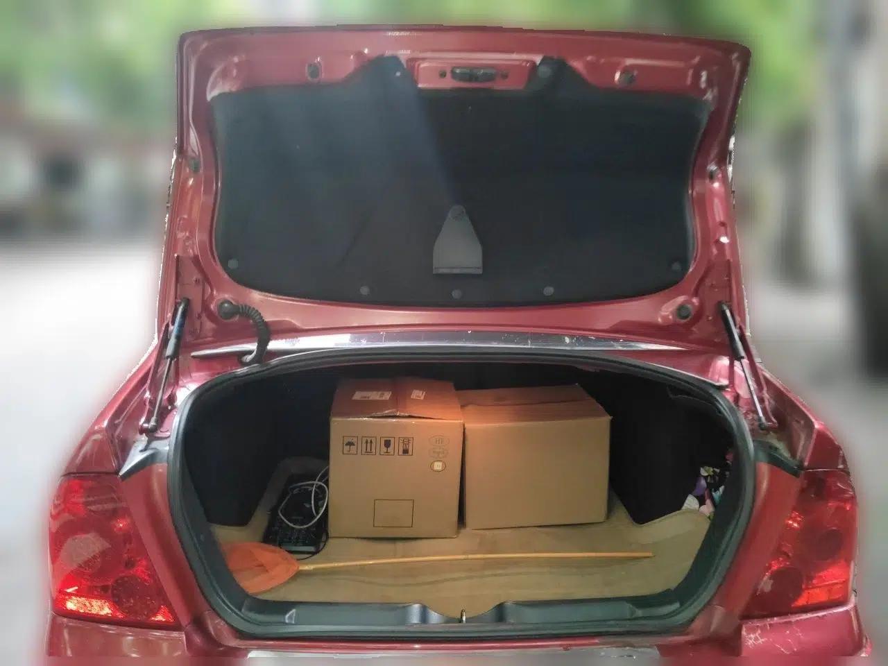 Peugeot 307 2010 Sedan 1.6L Automatic Comfort Edition — миниатюра 19