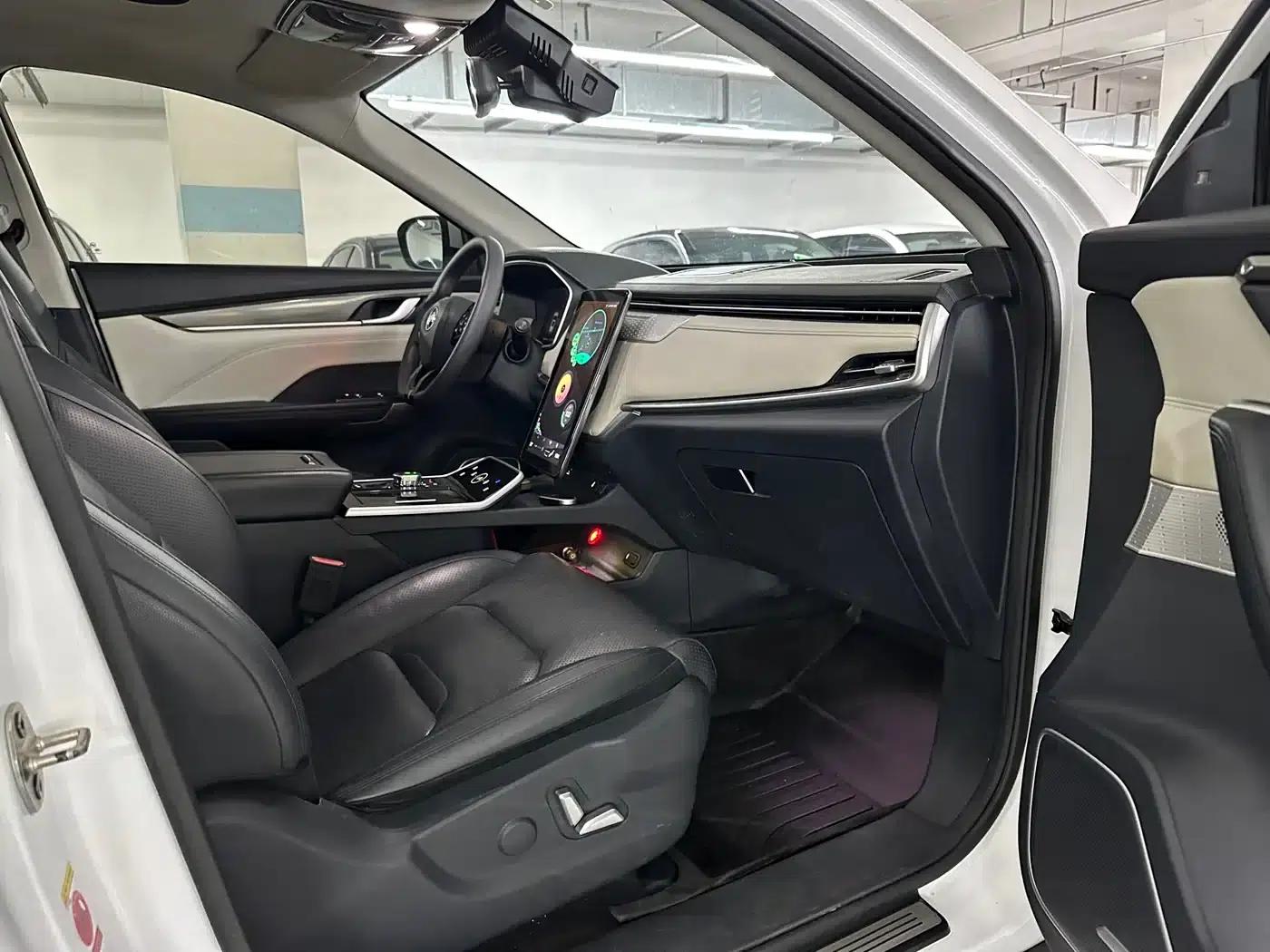 Weltmeister EX5 2018 EX5 400 Extra Innovation Edition — миниатюра 20