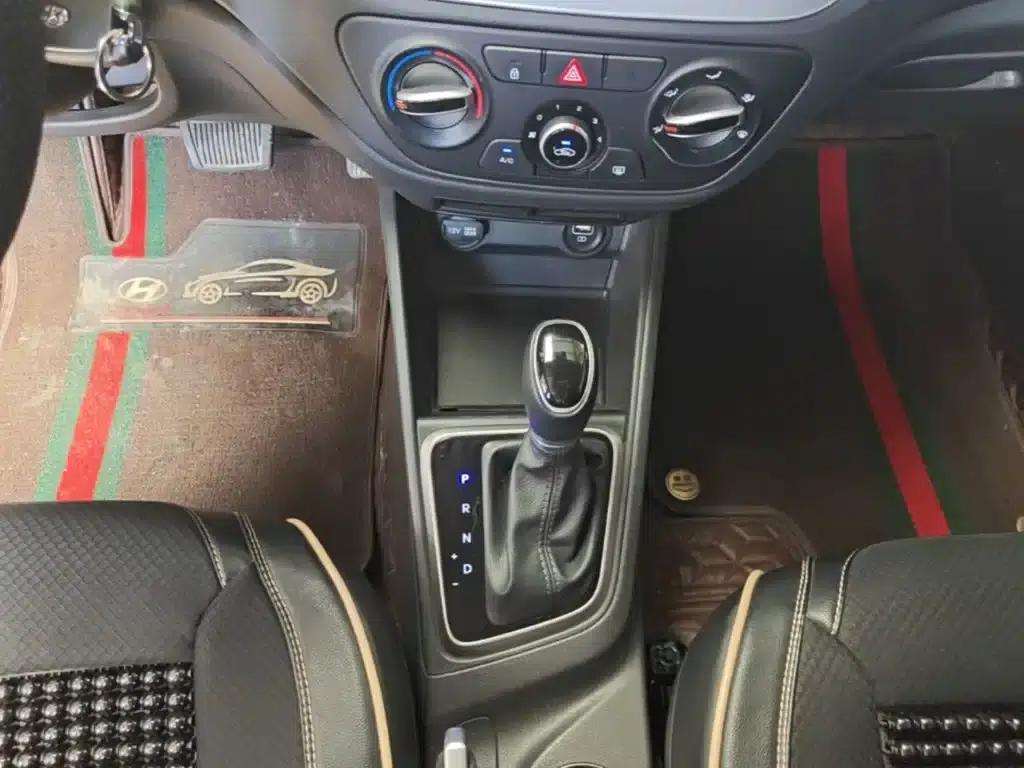 2020 Hyundai Verna 1.4L CVT GLS Cool Edition — миниатюра 14