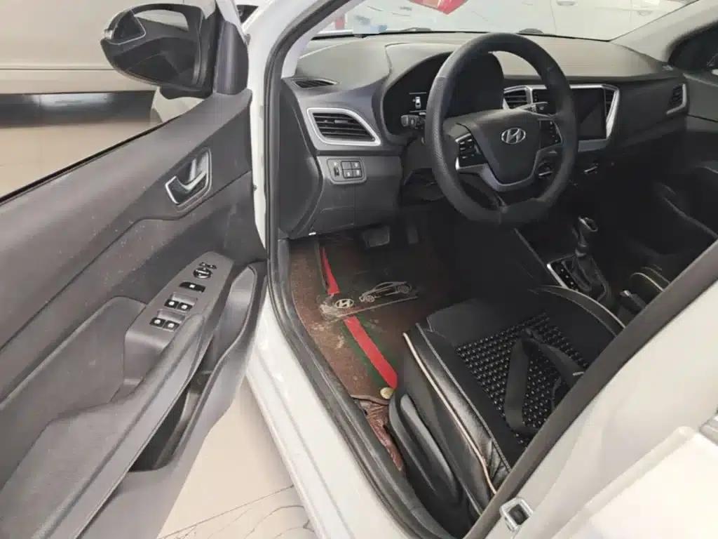 2020 Hyundai Verna 1.4L CVT GLS Cool Edition — миниатюра 16