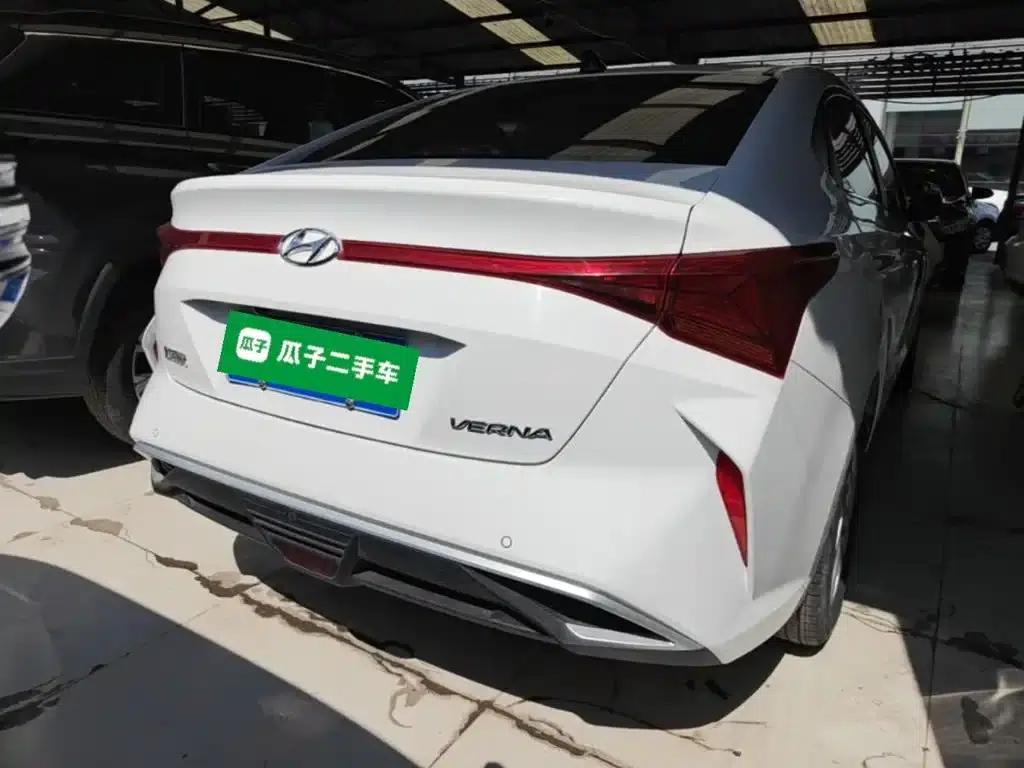 2020 Hyundai Verna 1.4L CVT GLS Cool Edition — миниатюра 6
