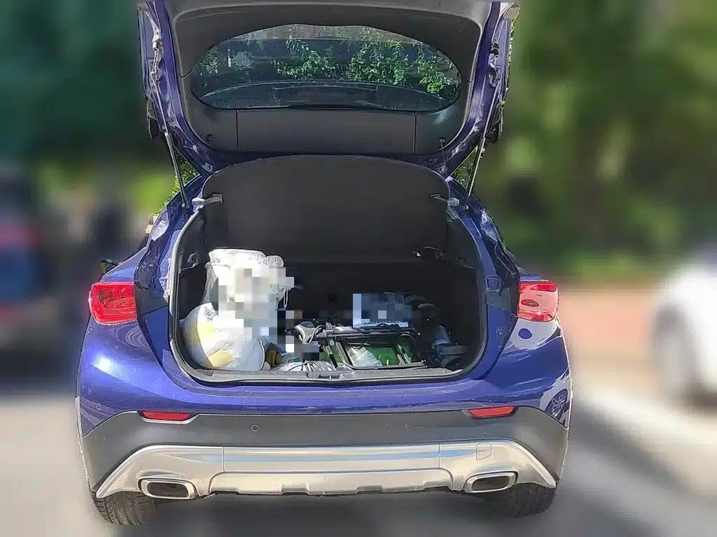 Infiniti QX30 2017 1.6T 2WD Fashion Edition — миниатюра 10