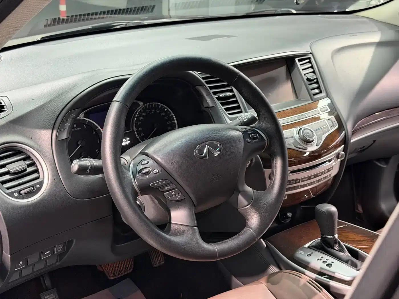 Infiniti JX 2013 JX35 2WD Excellence Edition — миниатюра 8