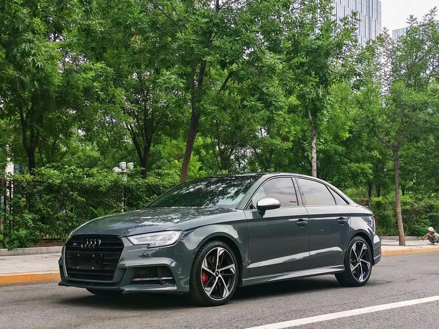 Audi S3 2019 Model S3 2.0T Limousine — миниатюра 1