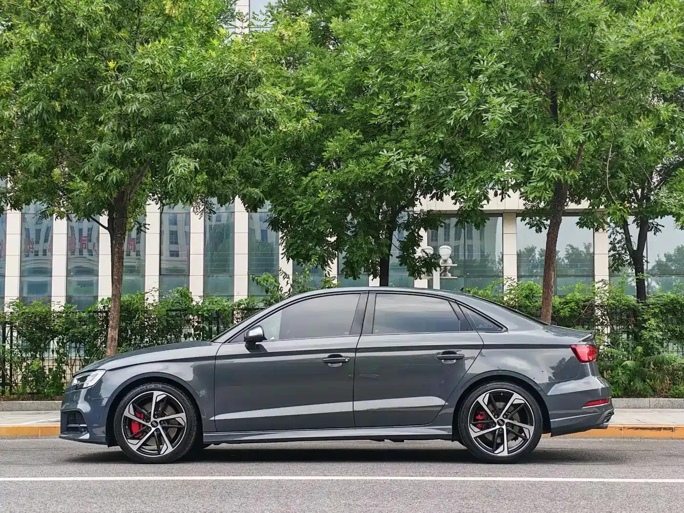 Audi S3 2019 Model S3 2.0T Limousine — миниатюра 3
