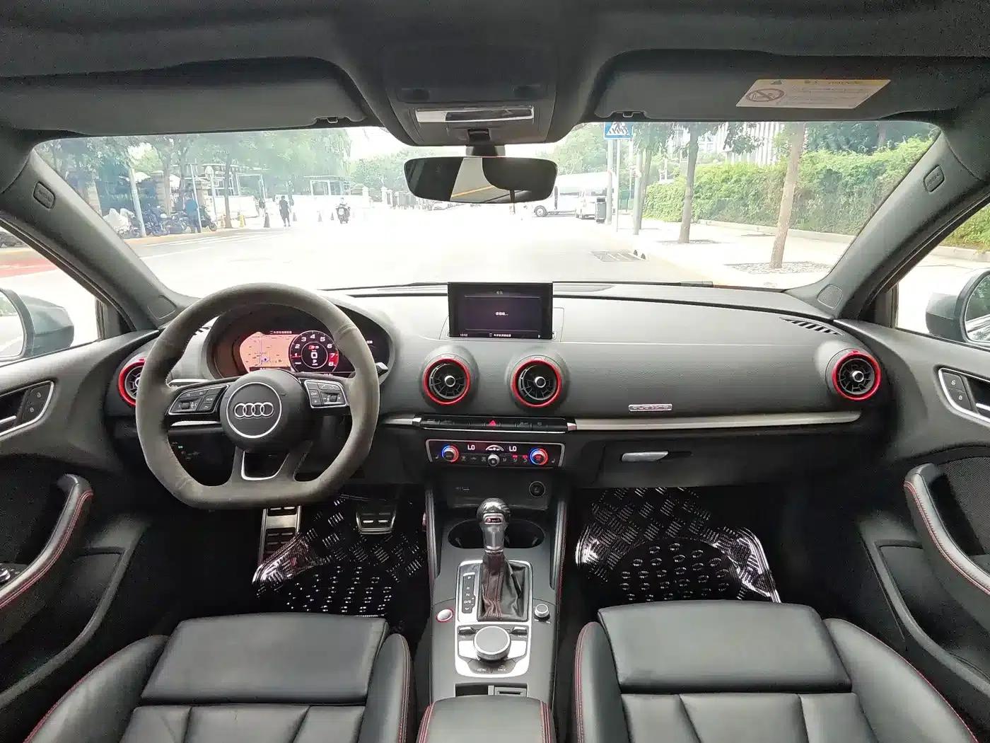 Audi S3 2019 Model S3 2.0T Limousine — миниатюра 8