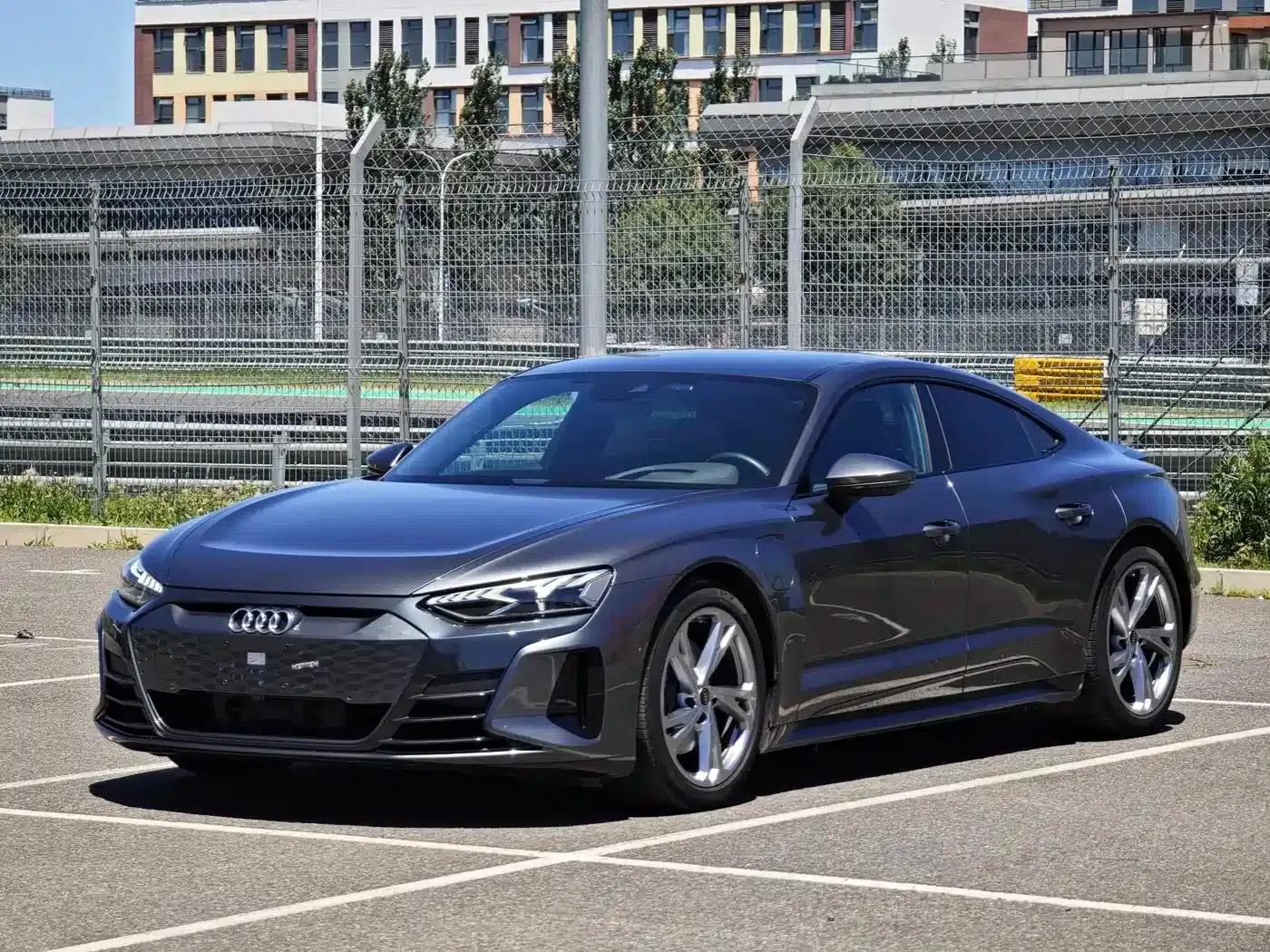 Audi e-tron GT 2023 Base Model — миниатюра 1