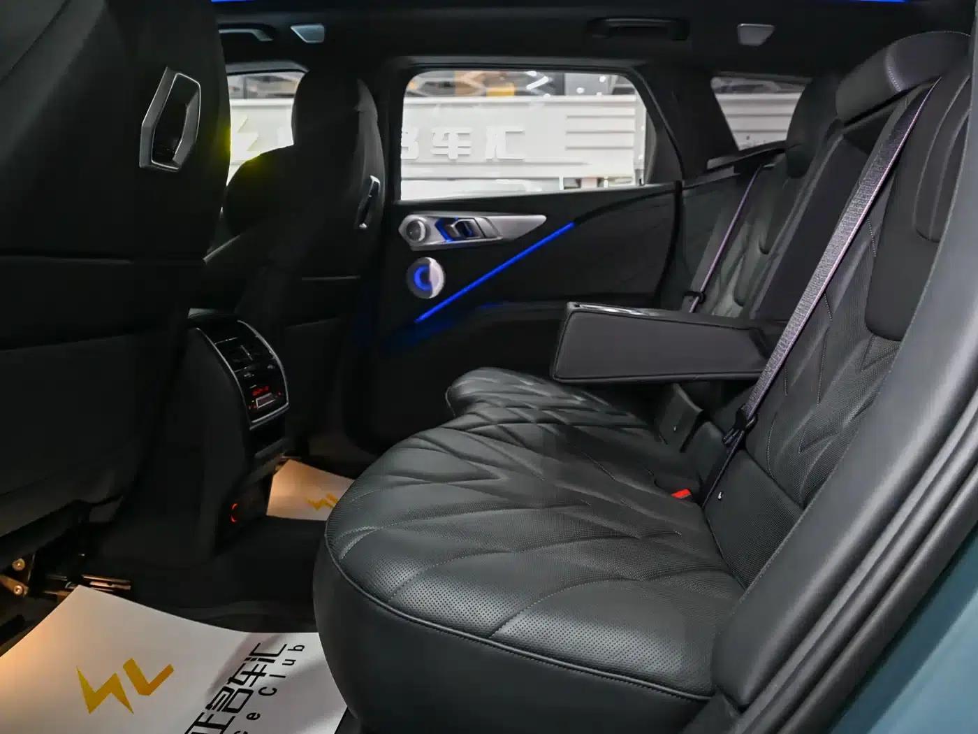 BMW XM 2023 Base Model — миниатюра 9