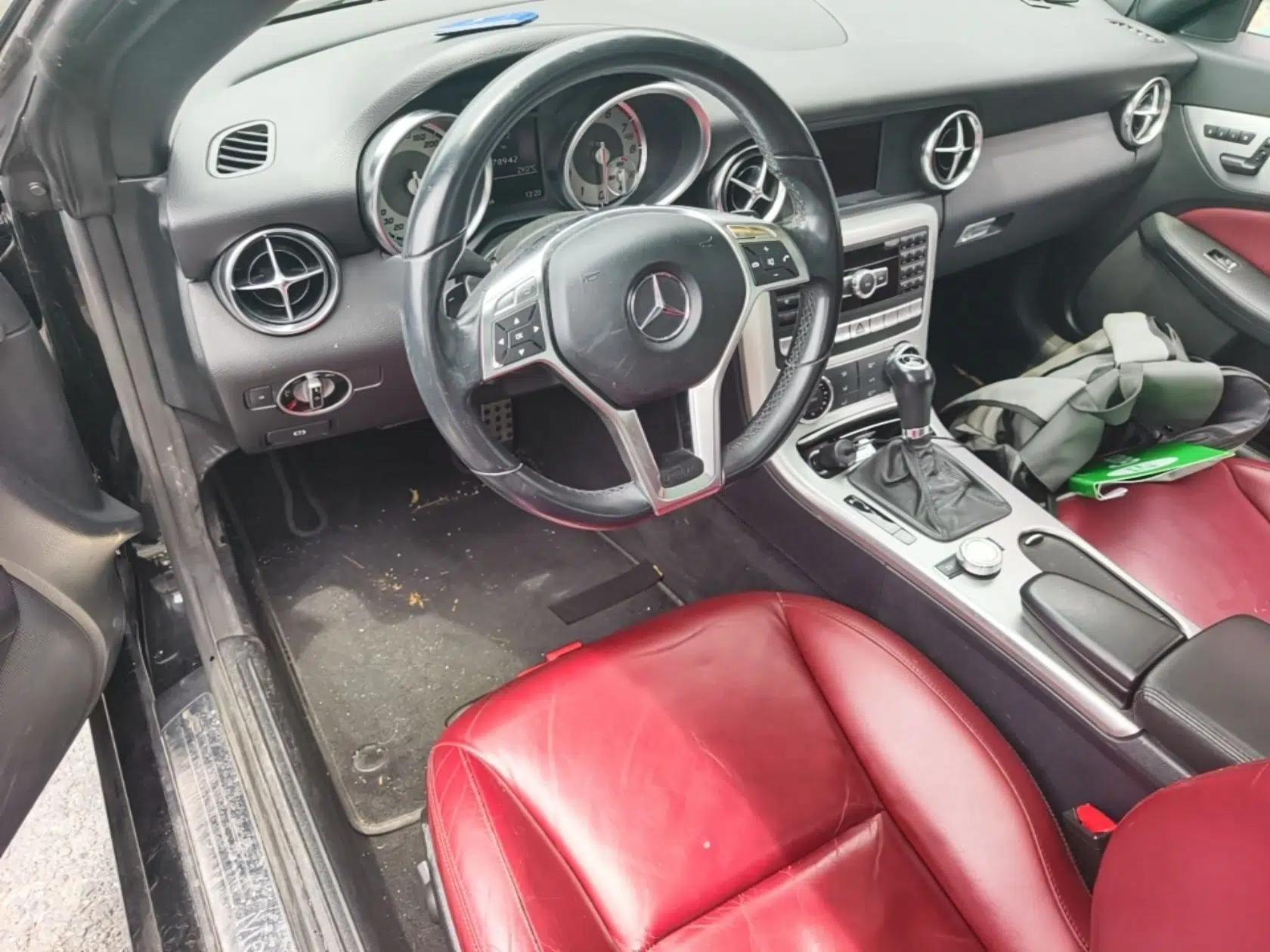 Mercedes-Benz SLK-Class 2011 SLK 200 Fashion Model — миниатюра 9