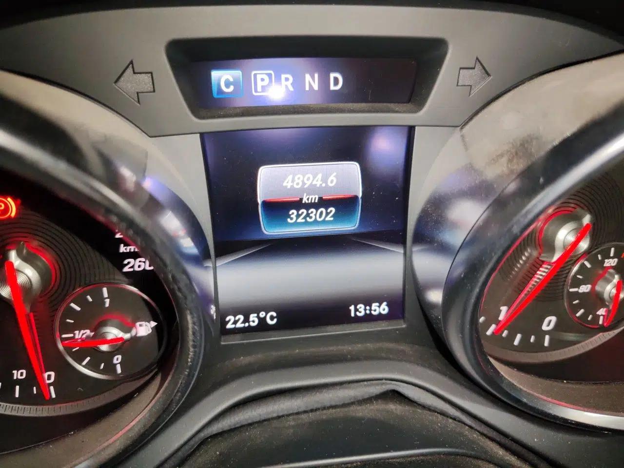Mercedes-Benz SLC 2018 SLC 260 Dynamic Edition — миниатюра 12