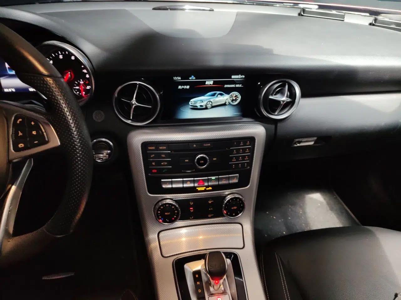 Mercedes-Benz SLC 2018 SLC 260 Dynamic Edition — миниатюра 13
