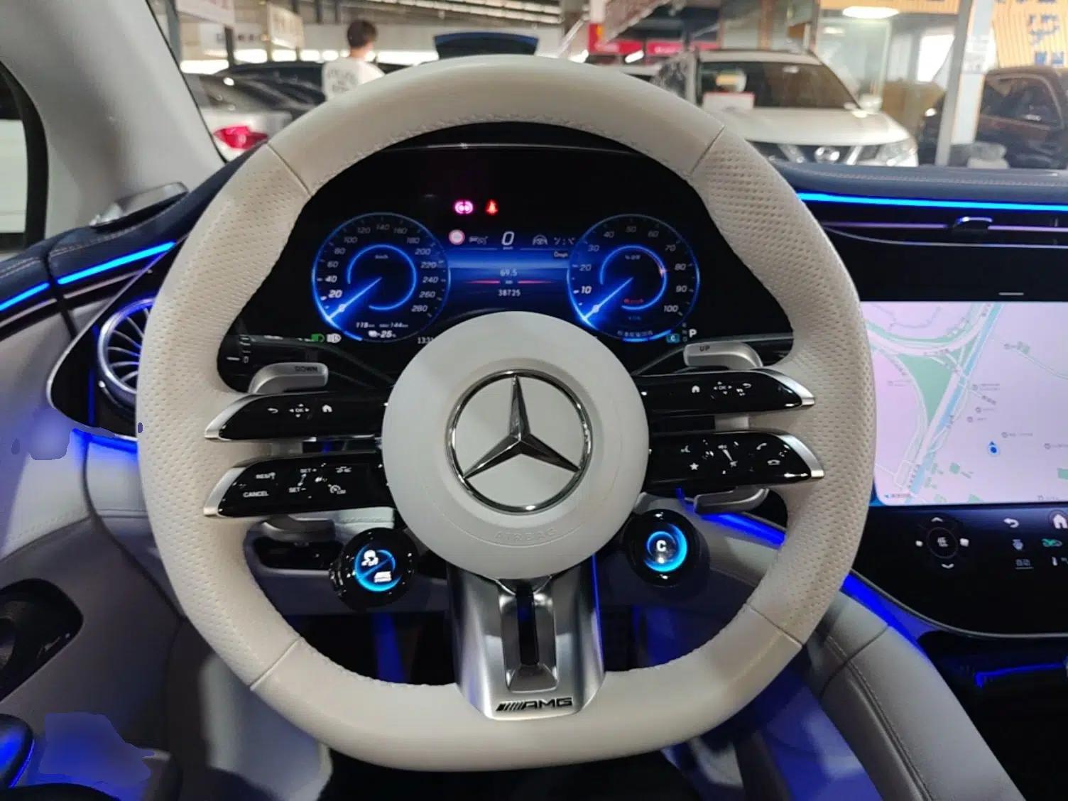 Mercedes-Benz EQE AMG 2023 AMG EQE 53 4MATIC+ — миниатюра 13