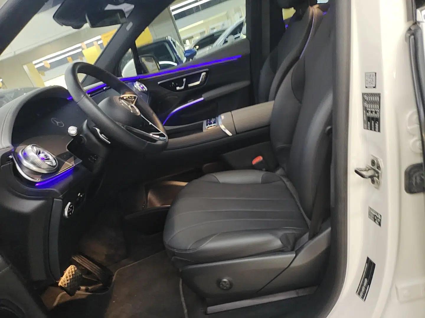 Mercedes-Benz EQS SUV 2023 450+ — миниатюра 22