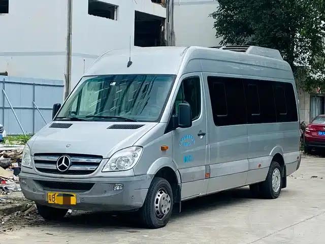 凌特 2012款 2.1T尊旅 长轴加长版
