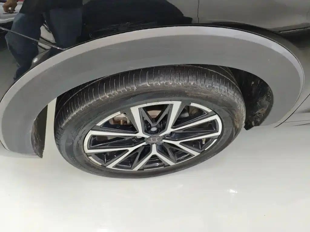 Sihao X8 PLUS 2023 1.5TGDI DCT Smart Edition 7-seater — миниатюра 25