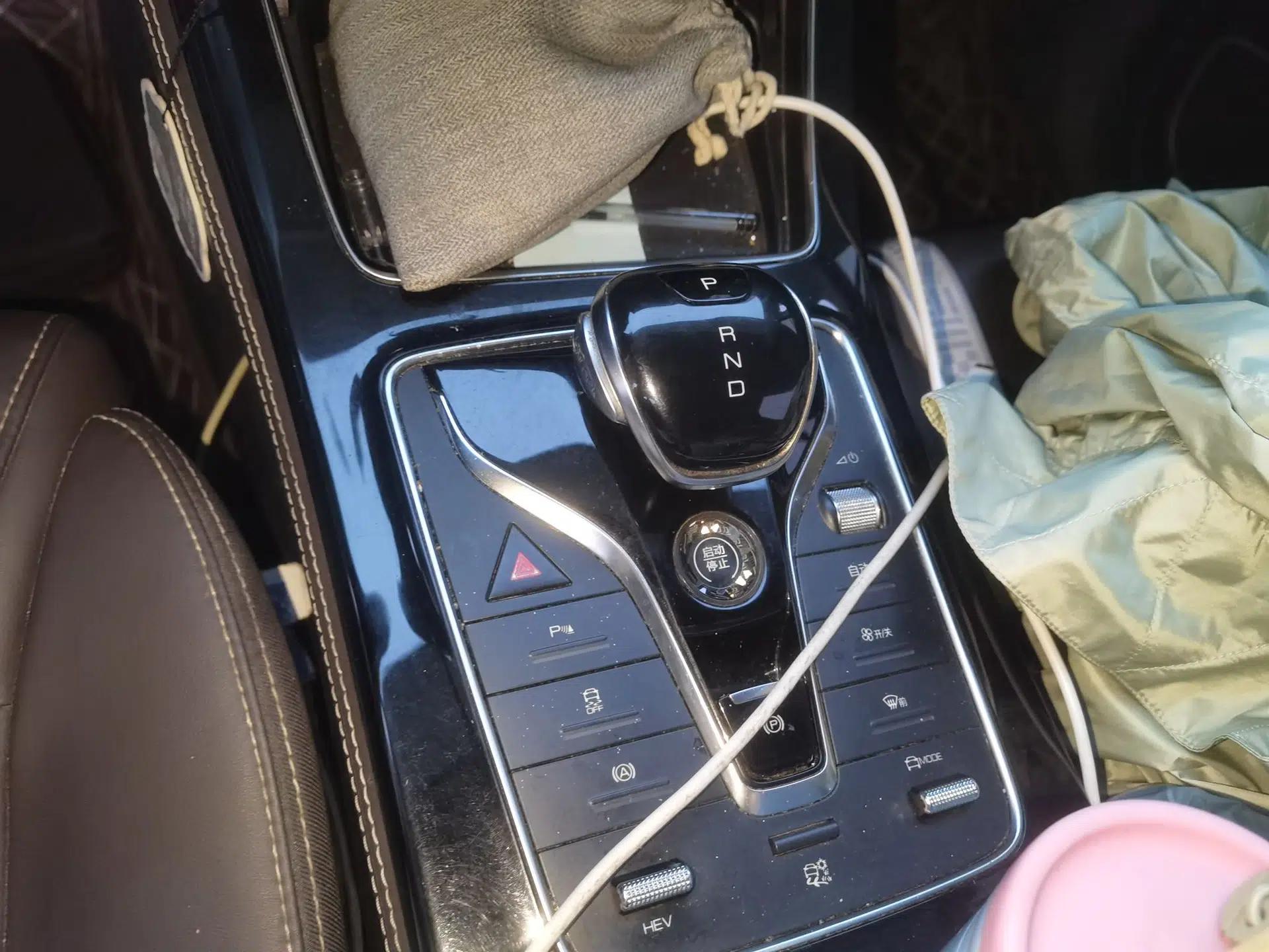 BYD Song MAX New Energy 2022 DM-i 105KM Prestige Model — миниатюра 14