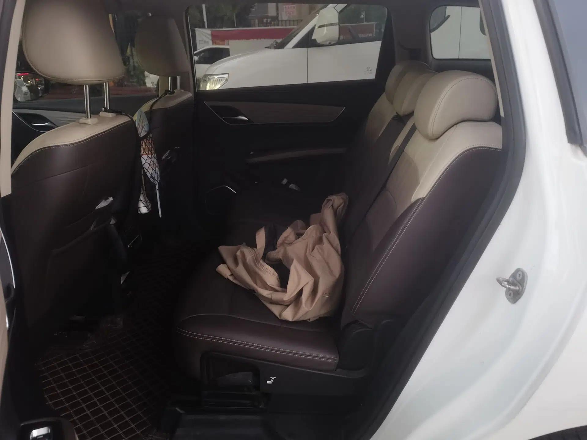 BYD Song MAX New Energy 2022 DM-i 105KM Prestige Model — миниатюра 17