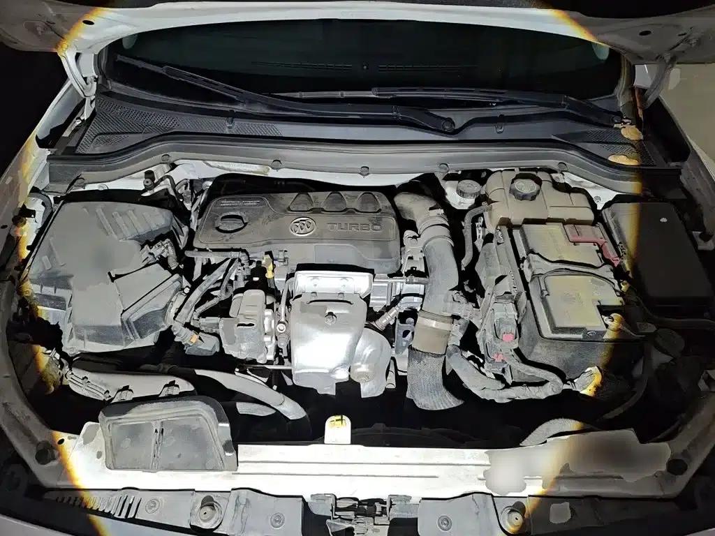 Buick Verano 2019 18T Automatic Connected Elite Model (China VI Emission Standard) — миниатюра 11