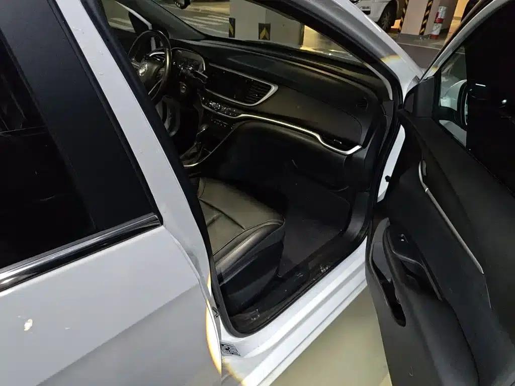 Buick Verano 2019 18T Automatic Connected Elite Model (China VI Emission Standard) — миниатюра 20