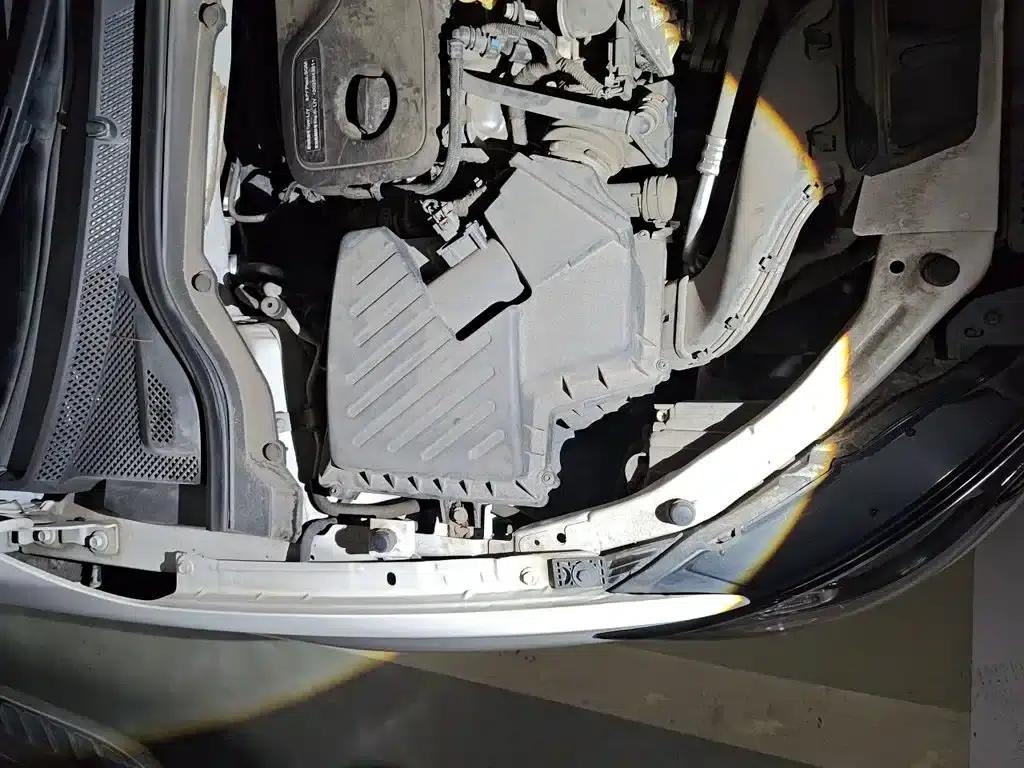 Buick Verano 2019 18T Automatic Connected Elite Model (China VI Emission Standard) — миниатюра 21