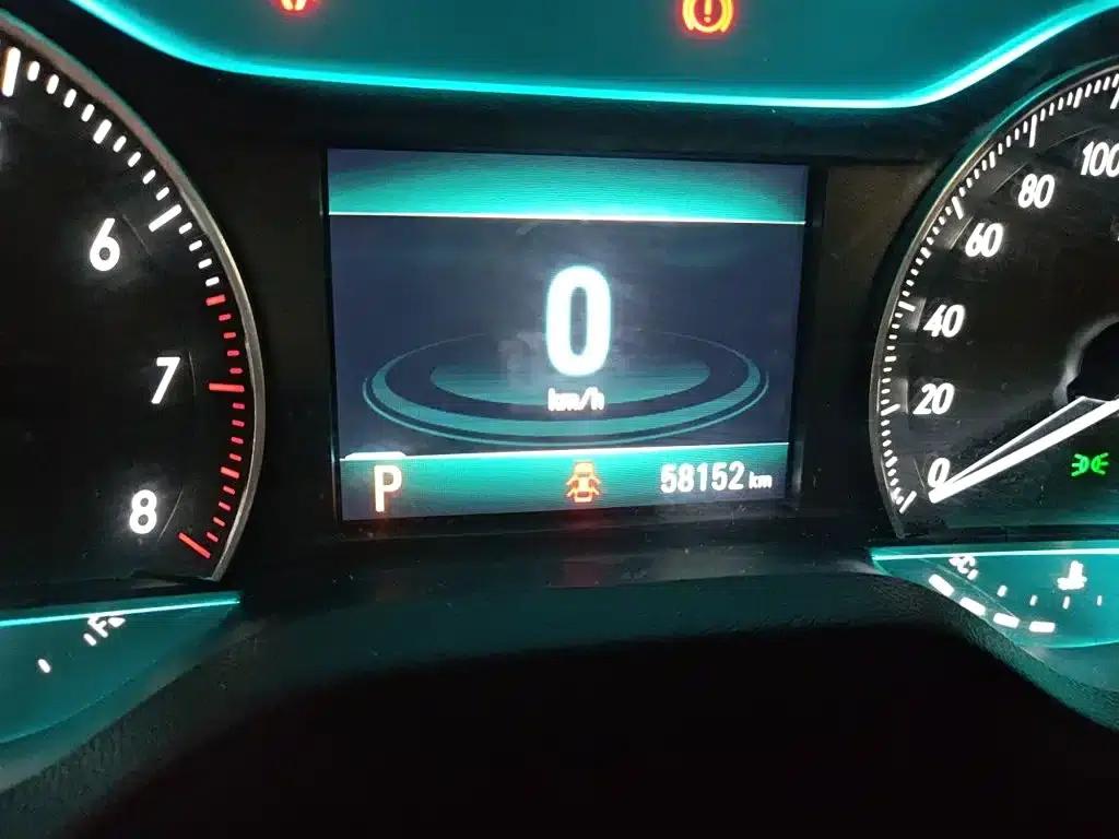 Buick Verano 2019 18T Automatic Connected Elite Model (China VI Emission Standard) — миниатюра 5