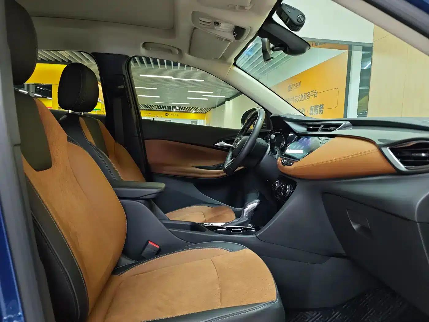 Encore GX 2022 332T CVT 2WD Luxury — миниатюра 8