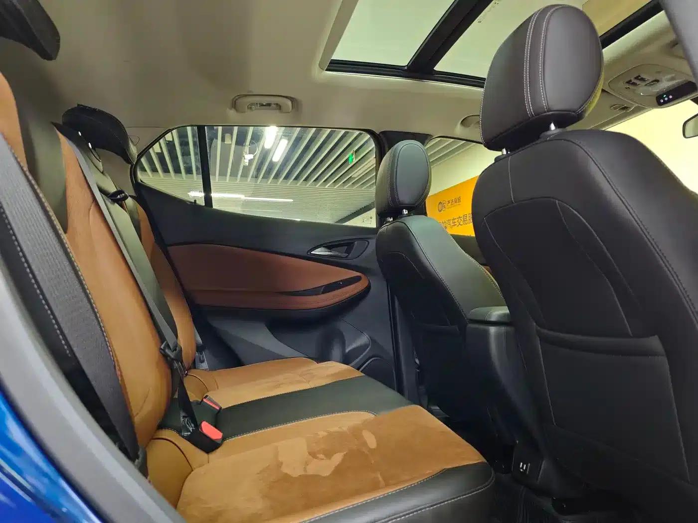 Encore GX 2022 332T CVT 2WD Luxury — миниатюра 10