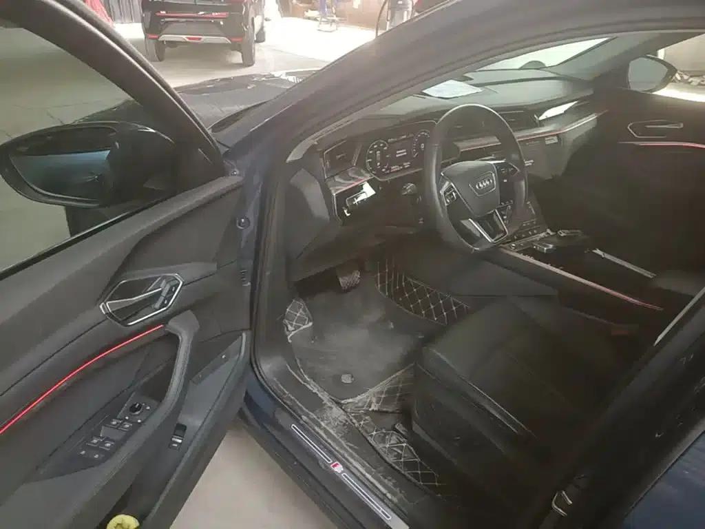 Imported Audi e-tron 2021 Sportback 55 quattro Luxury — миниатюра 16