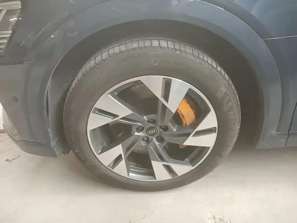 Imported Audi e-tron 2021 Sportback 55 quattro Luxury — миниатюра 23