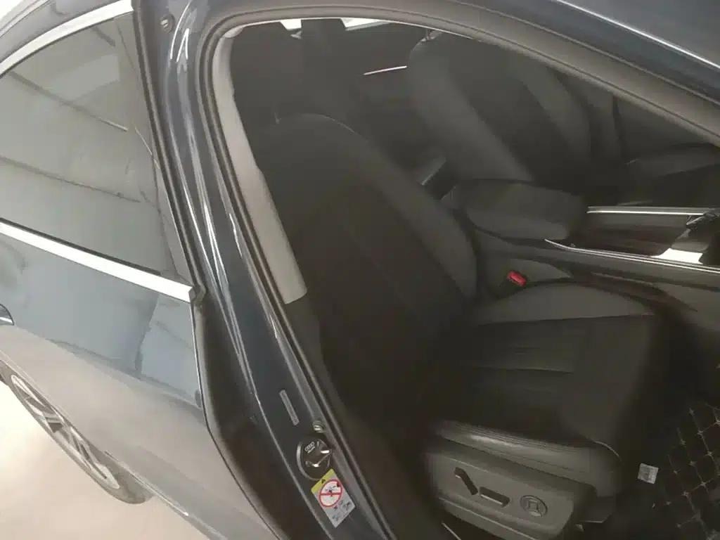 Imported Audi e-tron 2021 Sportback 55 quattro Luxury — миниатюра 25