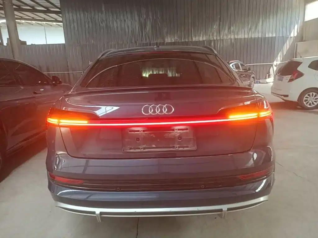 Imported Audi e-tron 2021 Sportback 55 quattro Luxury — миниатюра 6