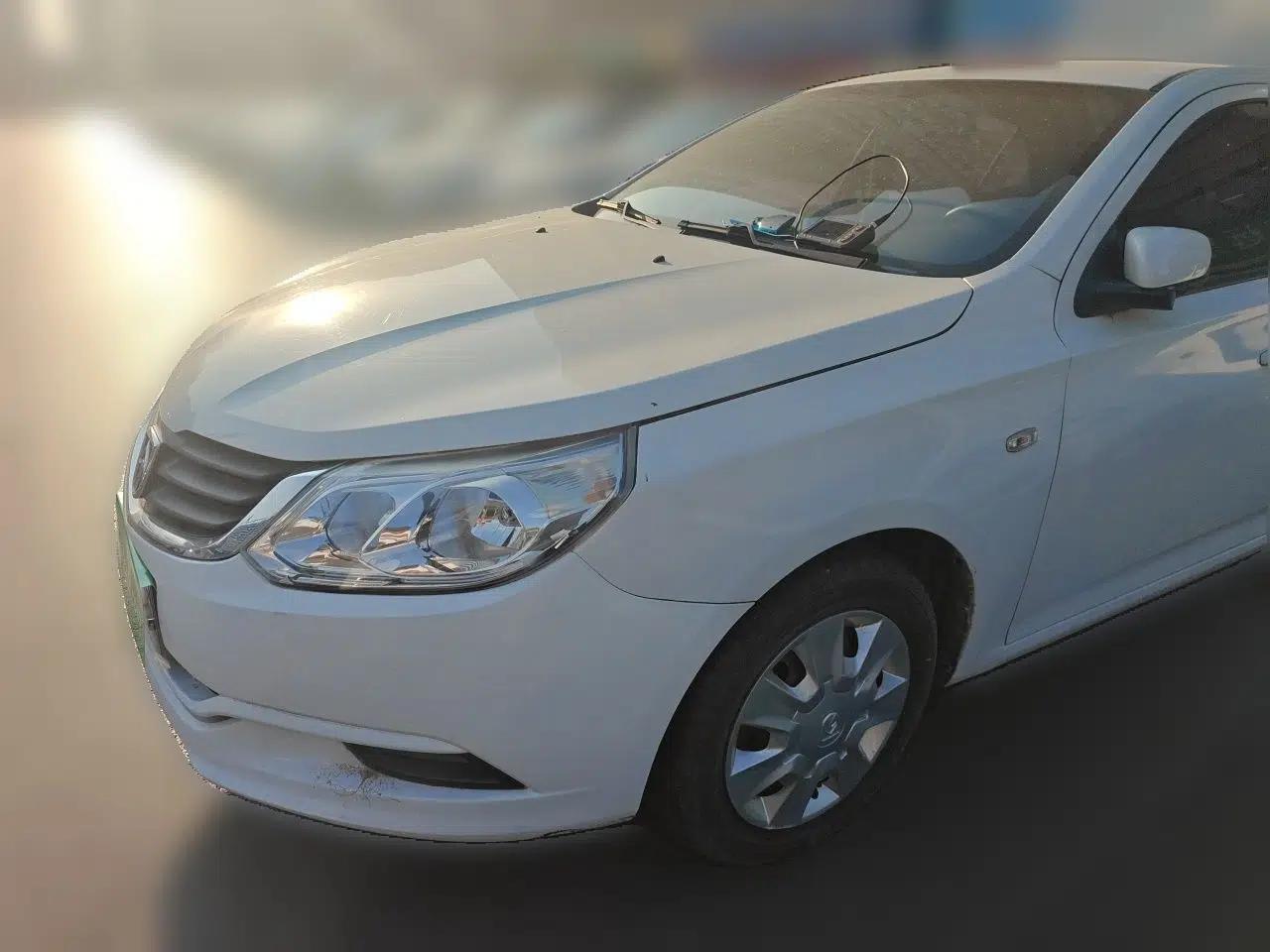 Baojun 630 2013 1.5L manual standard version — миниатюра 1