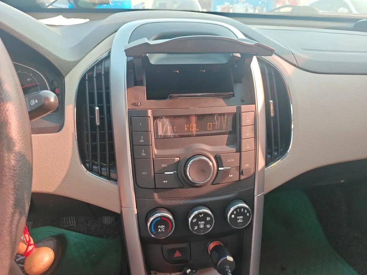 Baojun 630 2013 1.5L manual standard version — миниатюра 13