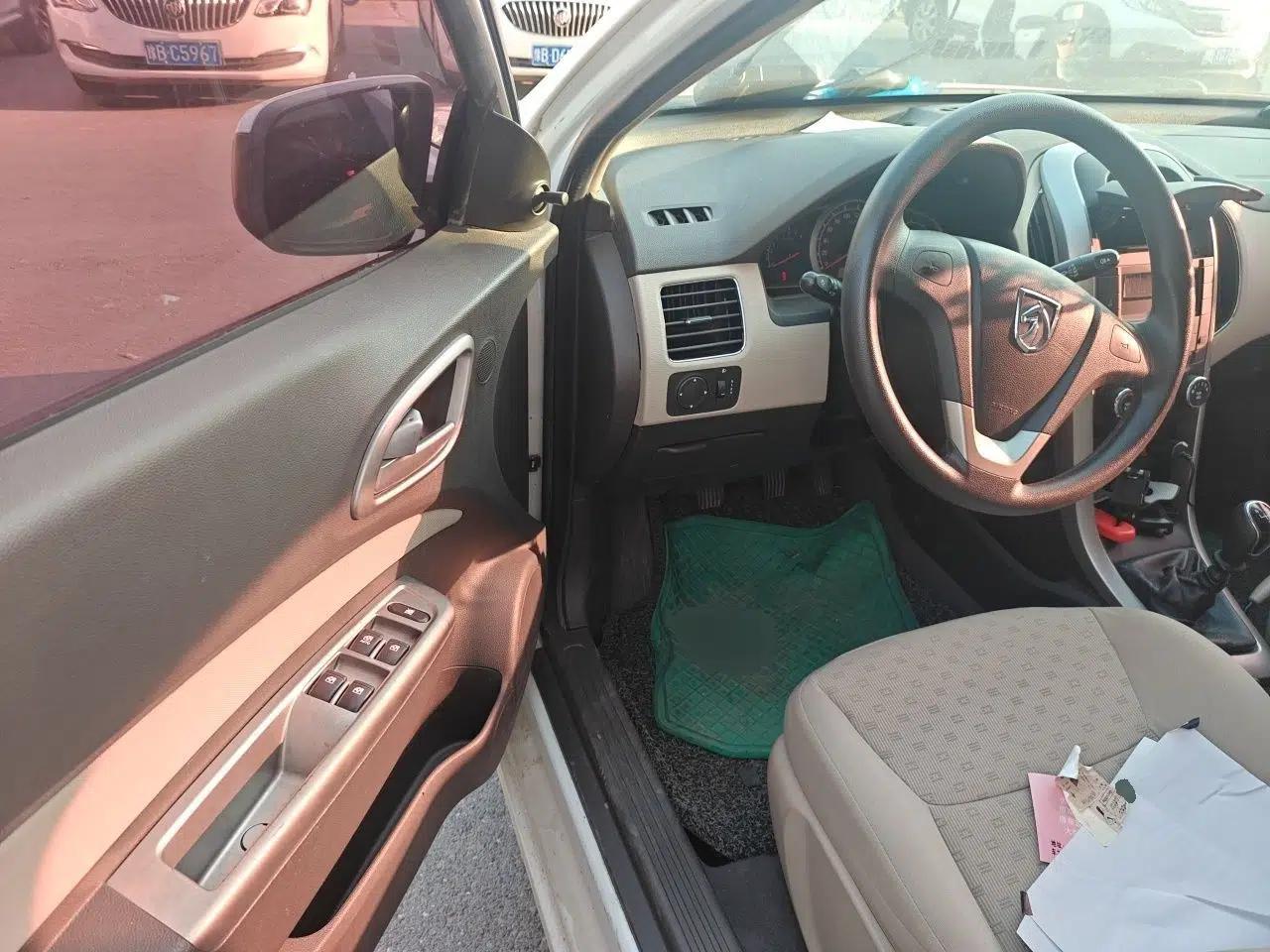 Baojun 630 2013 1.5L manual standard version — миниатюра 16