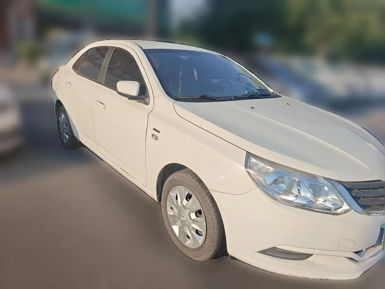 Baojun 630 2013 1.5L manual standard version — миниатюра 3