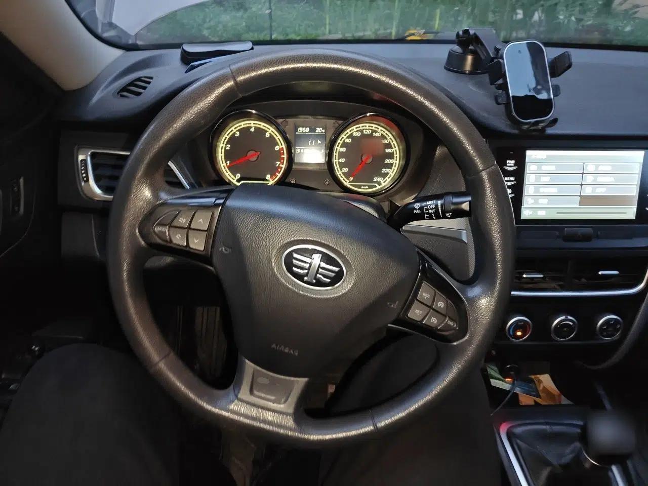 Bestune B30 2016 1.6L manual luxury version — миниатюра 10