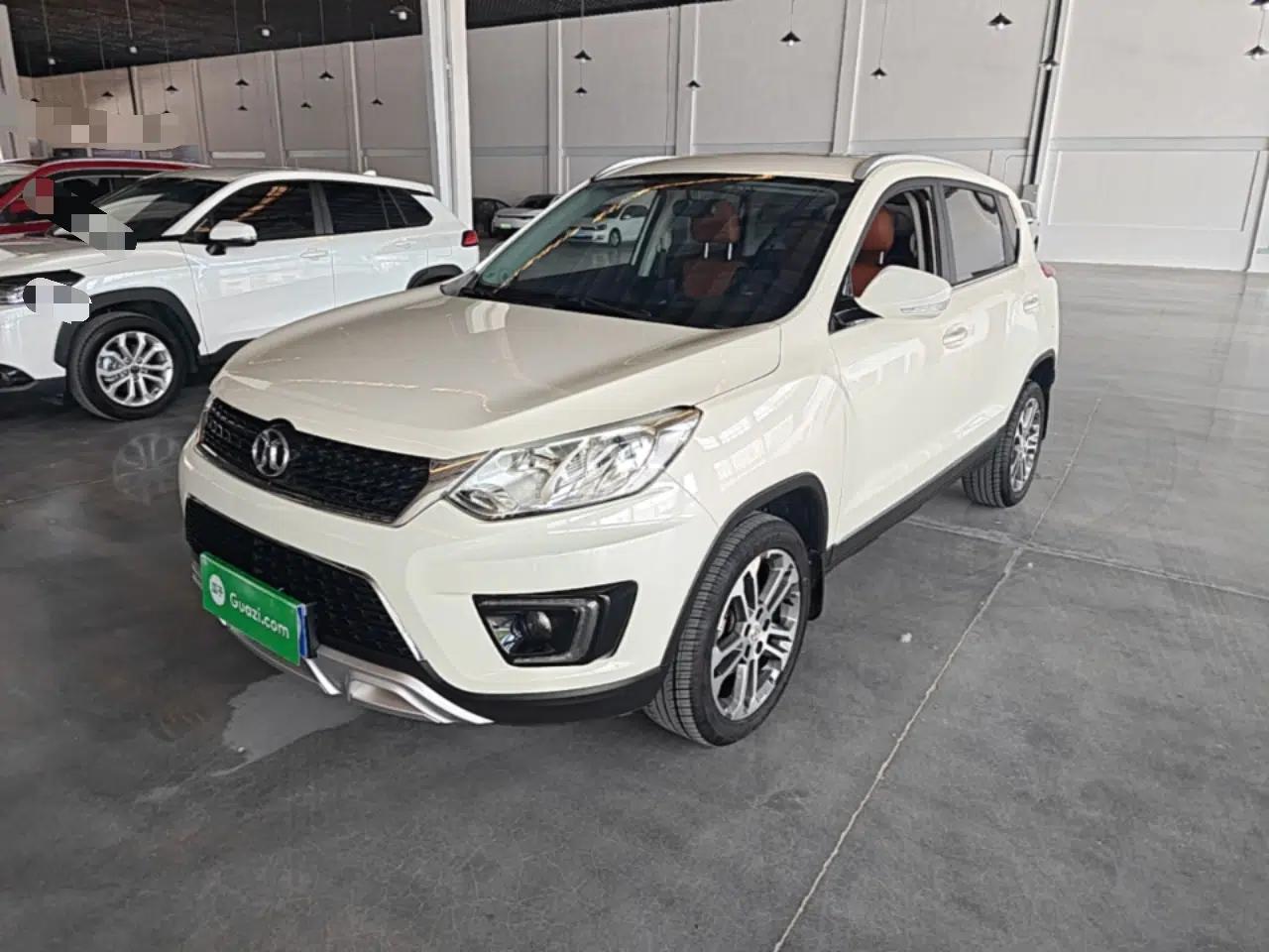 BAIC Senova X35 2016 1.5L Manual Luxury Edition — миниатюра 1