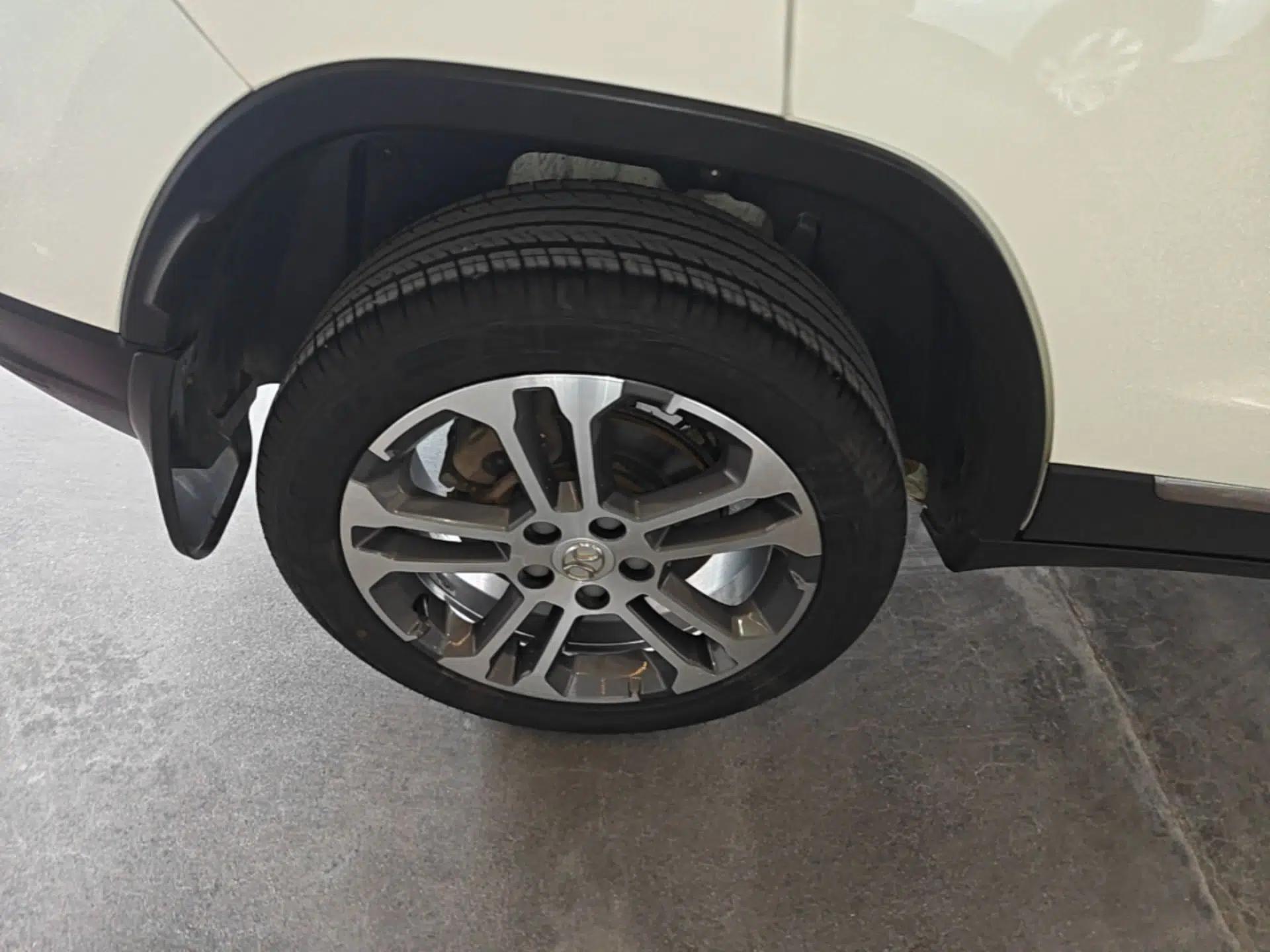 BAIC Senova X35 2016 1.5L Manual Luxury Edition — миниатюра 11