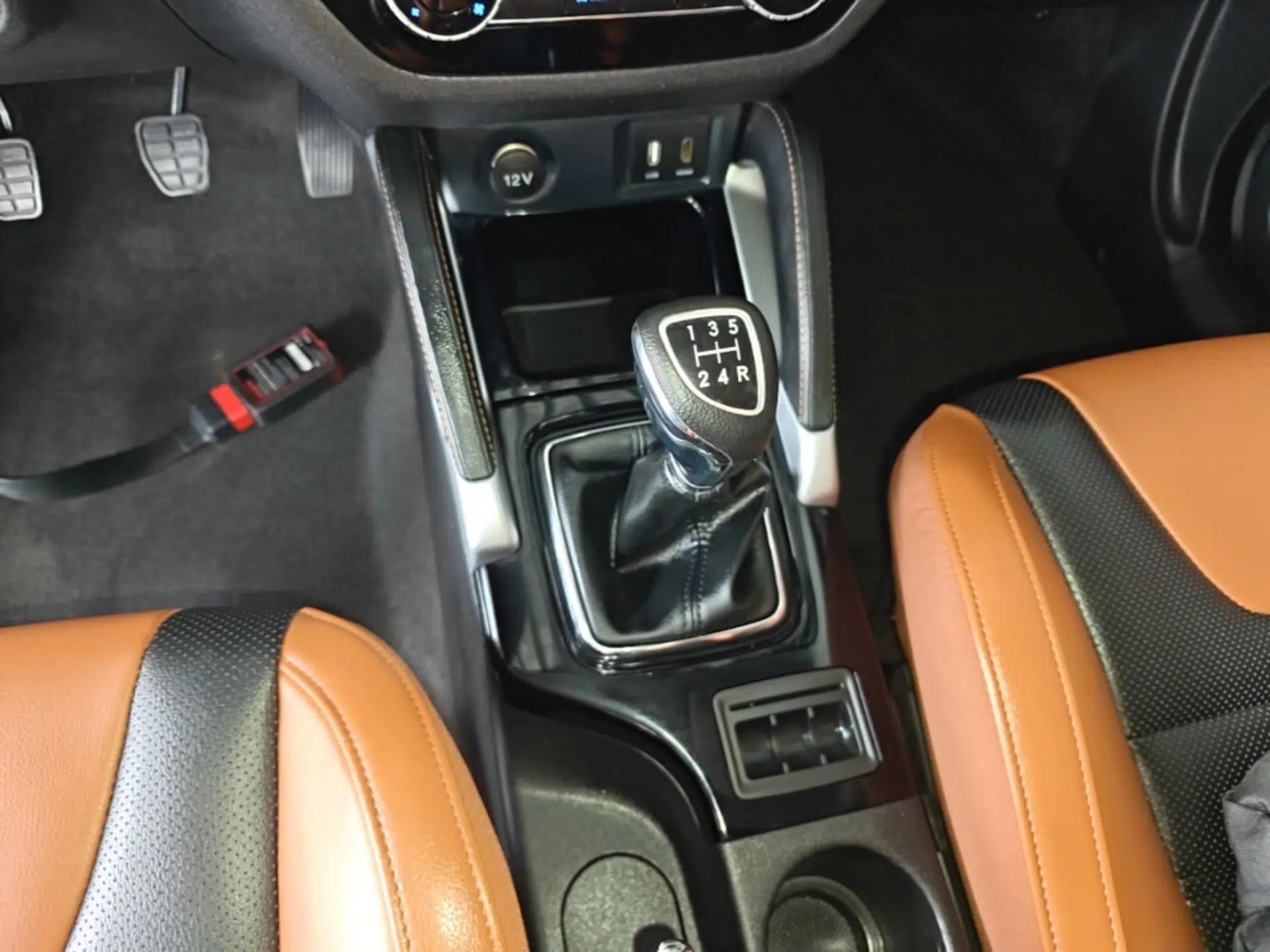 BAIC Senova X35 2016 1.5L Manual Luxury Edition — миниатюра 16