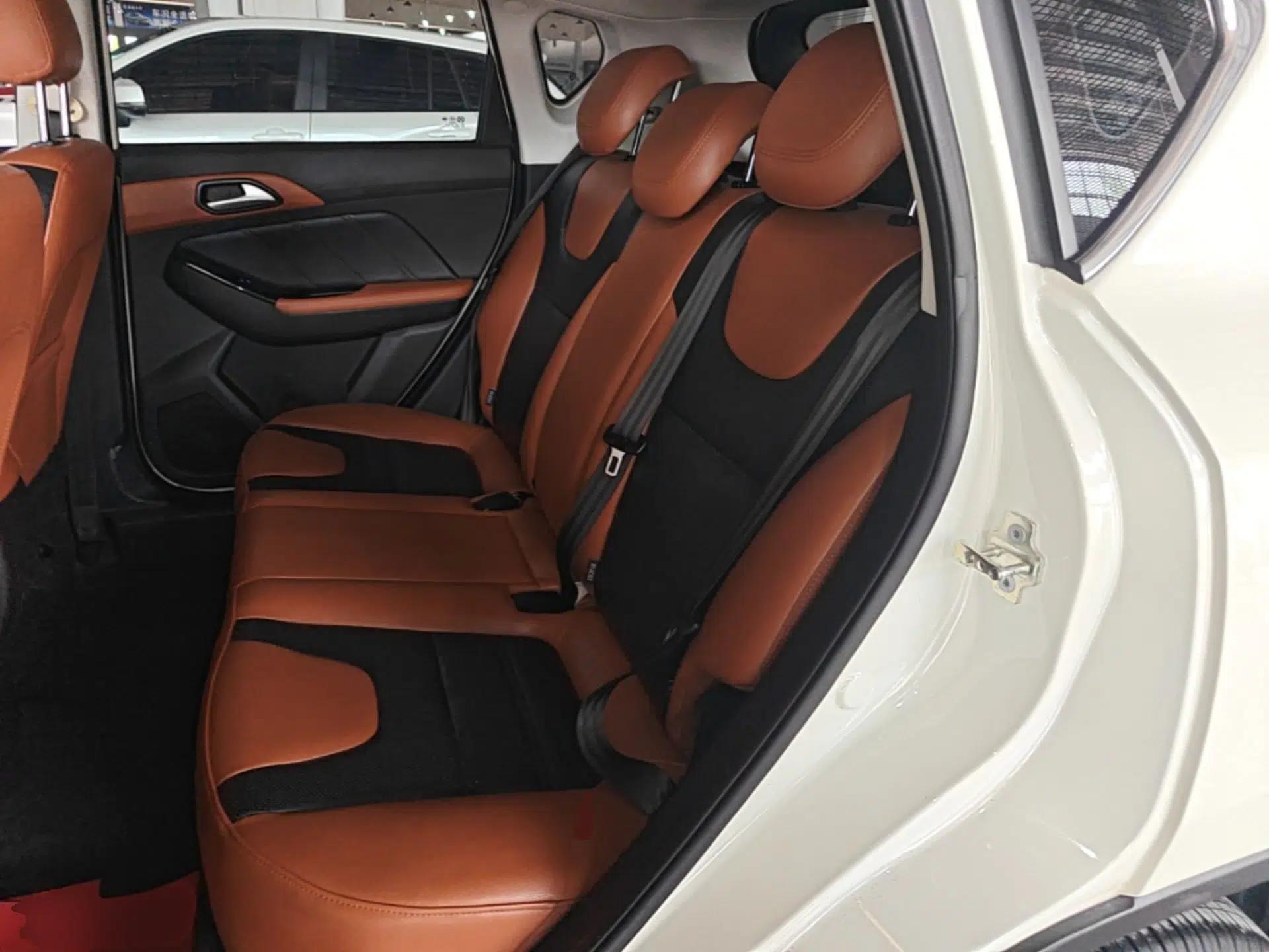 BAIC Senova X35 2016 1.5L Manual Luxury Edition — миниатюра 20