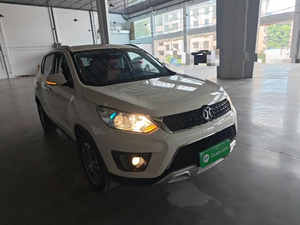 BAIC Senova X35 2016 1.5L Manual Luxury Edition — миниатюра 3